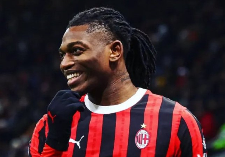 AC Milan Terima Tawaran Galatasaray, Nasib Kini di Tangan Rafael Leao