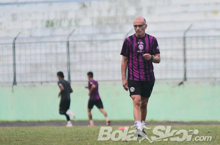 Fernando Valente, Berlibur di Surabaya Malah Jadi Pelatih Arema FC