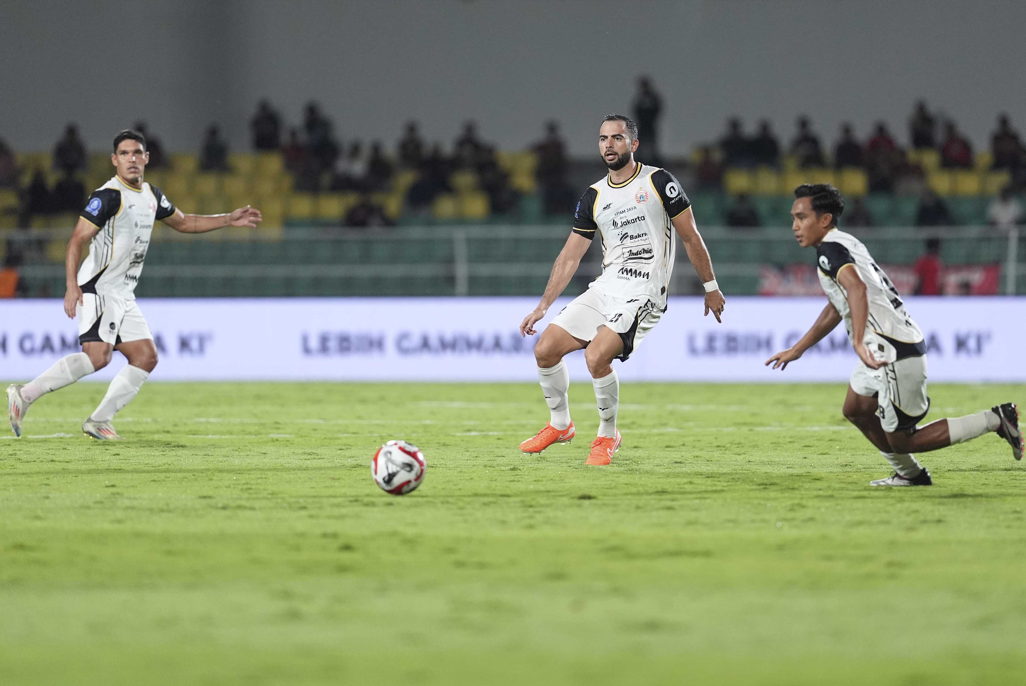 Pujian Tinggi Pelatih Persija, Jordi Amat Berpotensi Pindah Posisi ke Gelandang