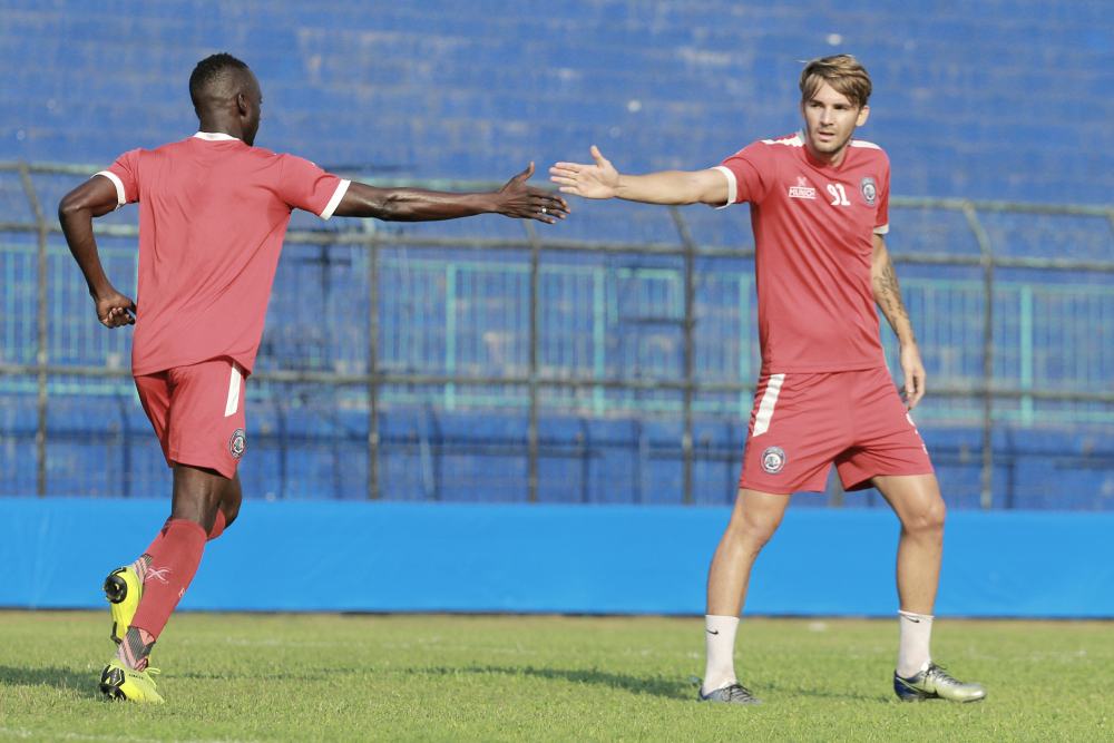 Berbeda dengan Uzbekistan, Pavel Smolyachenko Sebut Jadwal Liga 1 Tidak Wajar