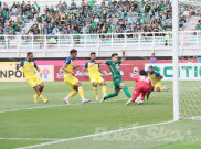 Berbagi Angka dengan Barito Putera, Pelatih Persebaya Bela Pemain