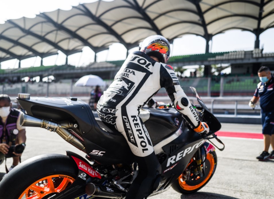 Pengalaman Unik Pol Espargaro di Mandalika, Jumpa Perahu KTM Red Bull