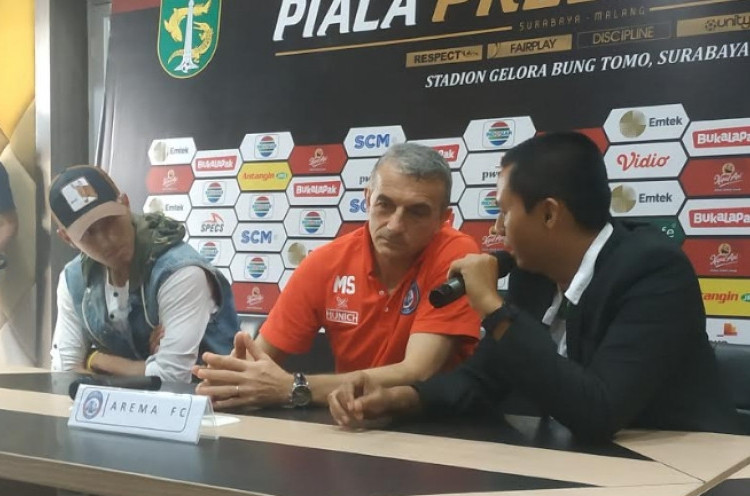 Sadar Sulit, Pelatih Arema FC Tetap Yakin Dapat Kemenangan di Markas Persebaya