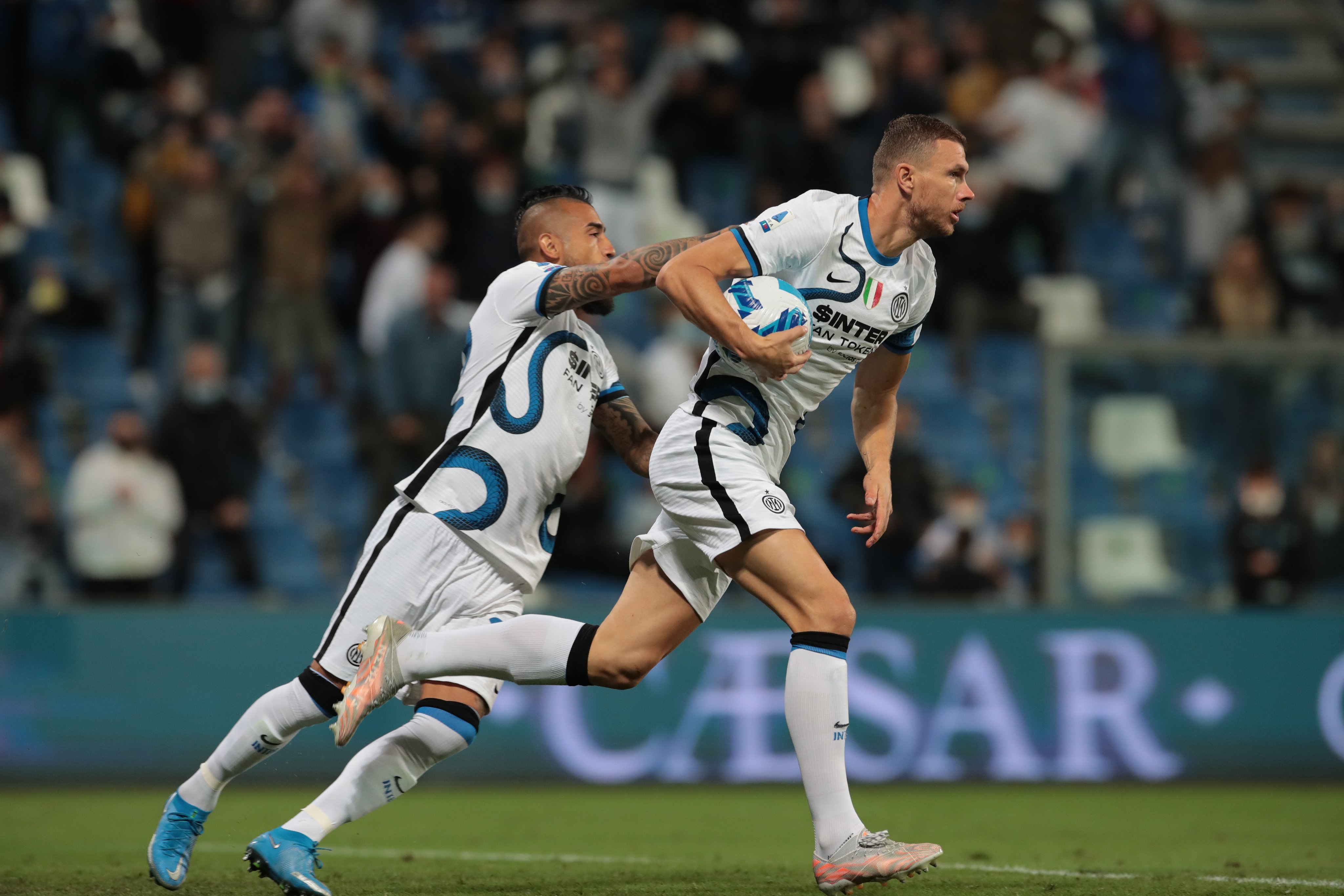 Bulan Madu Indah Edin Dzeko dengan Inter Milan