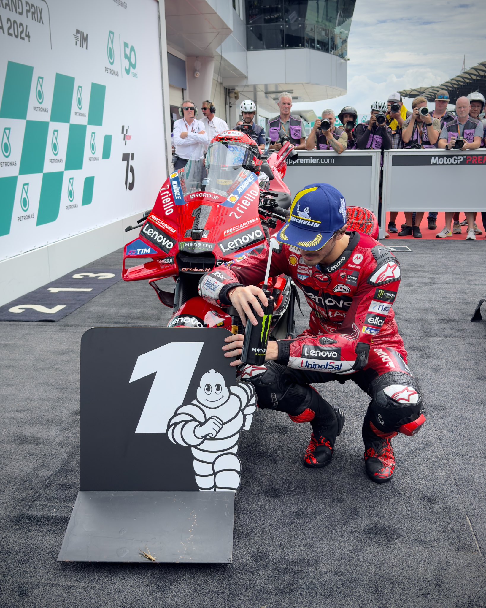 Hasil MotoGP Malaysia 2024: Bagnaia Gagalkan Jorge Martin Rebut Gelar Juara Lebih Awal