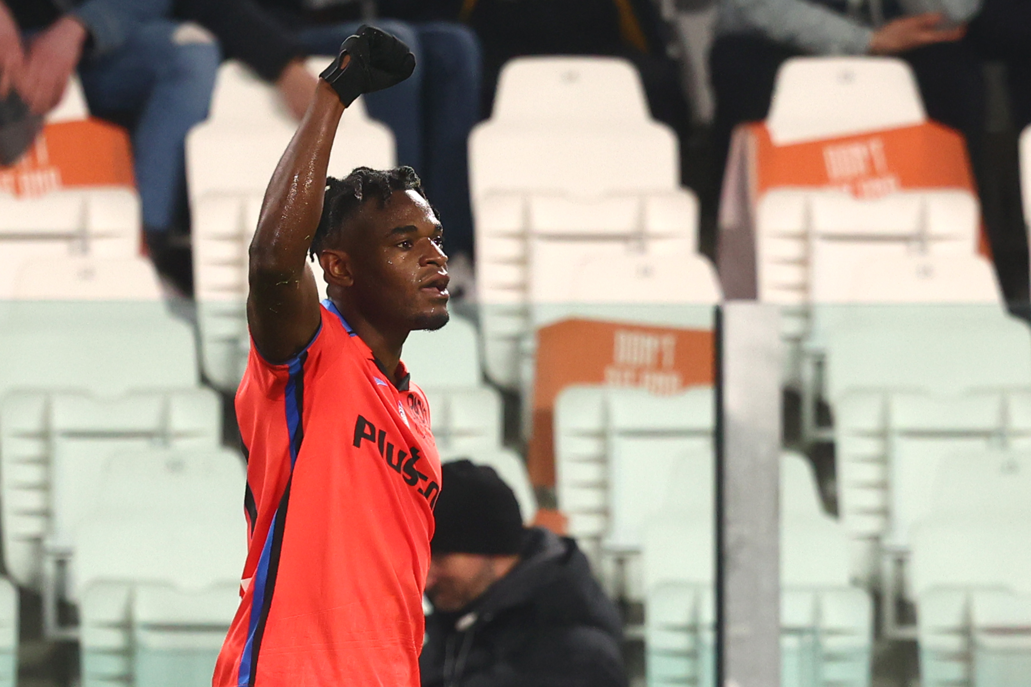 Dari Dulu, Duvan Zapata Sering Bikin Juventus Malu