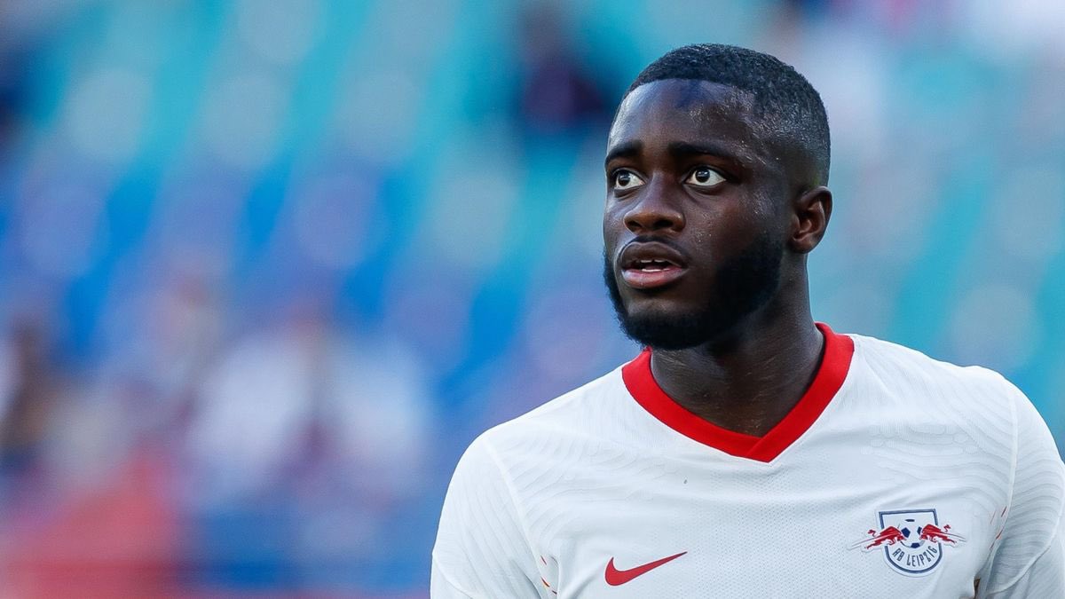 Mempertanyakan Keputusan Man United yang Tak Serius Memburu Dayot Upamecano