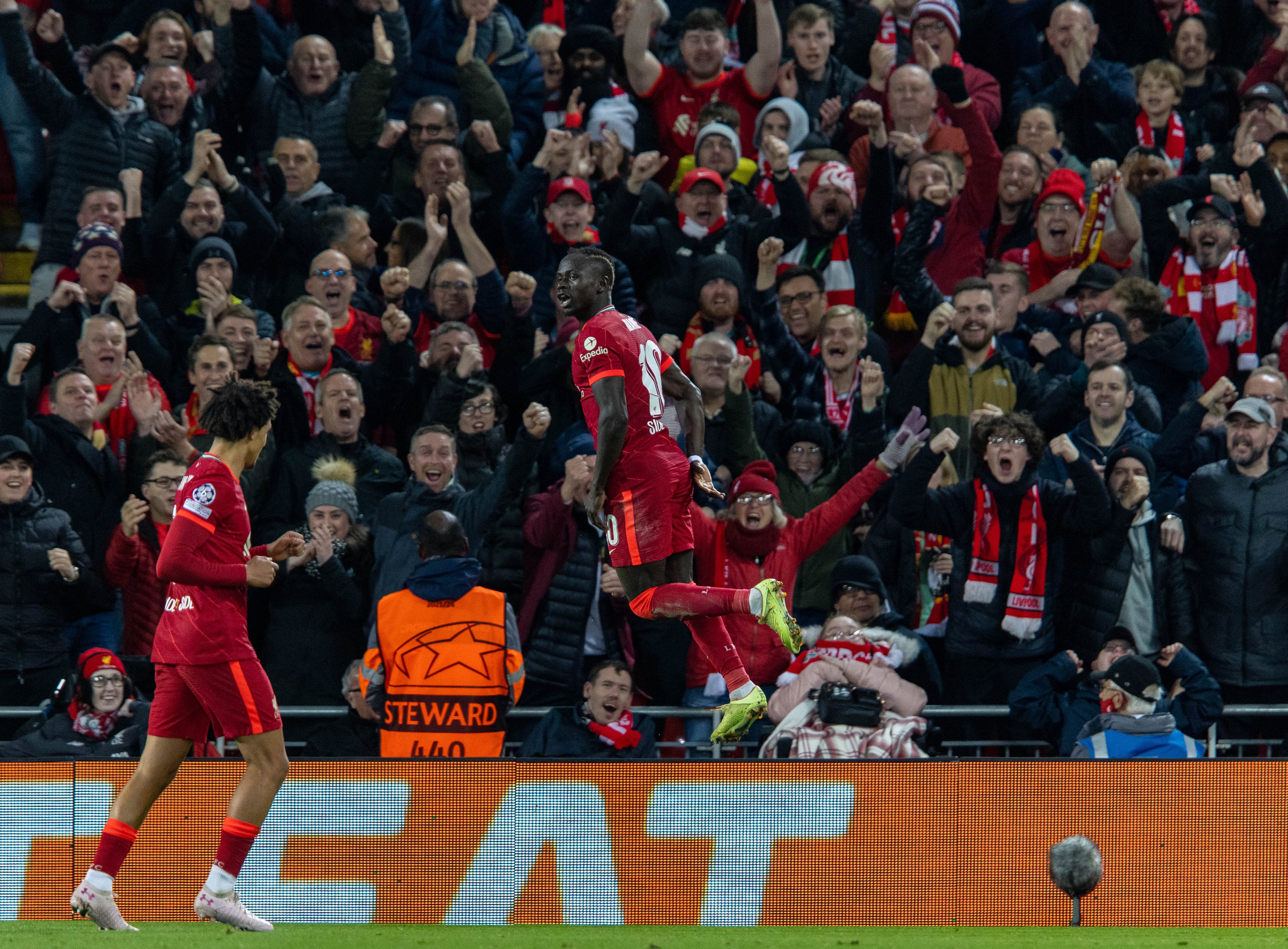 Jurgen Klopp Akui Benci Harus Tarik Keluar Sadio Mane