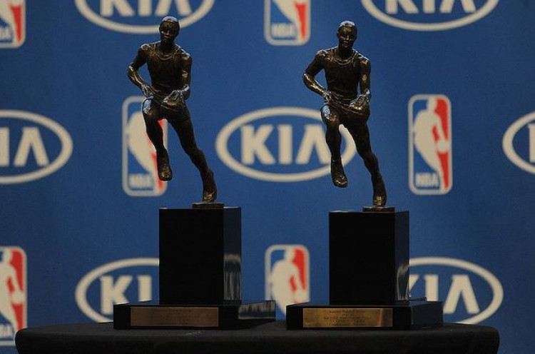 5 Pebasket NBA yang Tak Disangka Menangi MVP