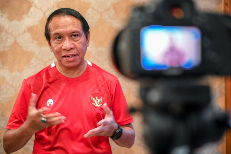 Menpora Prihatin Atas Timbulnya Kerumunan Suporter Persija dan Persib