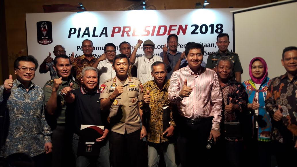 Legenda Pemain hingga Wasit Sepak Bola Indonesia Dapat Penghargaan dari Panitia Piala Presiden 2018