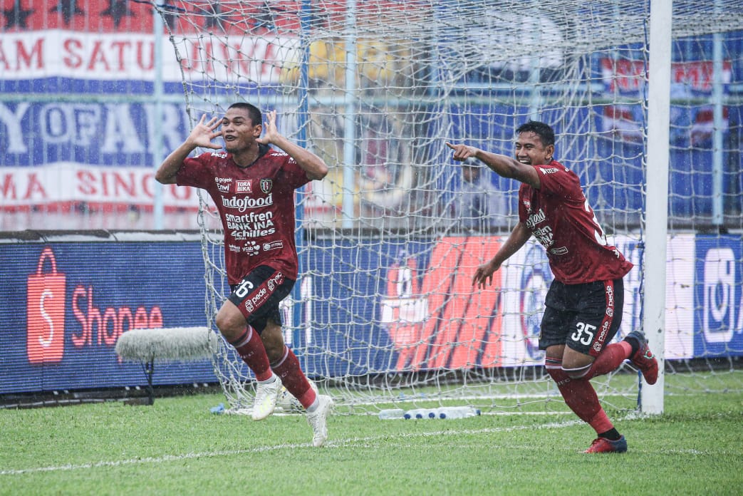 Dua Sisi Aldino Herdianto di Markas Arema FC