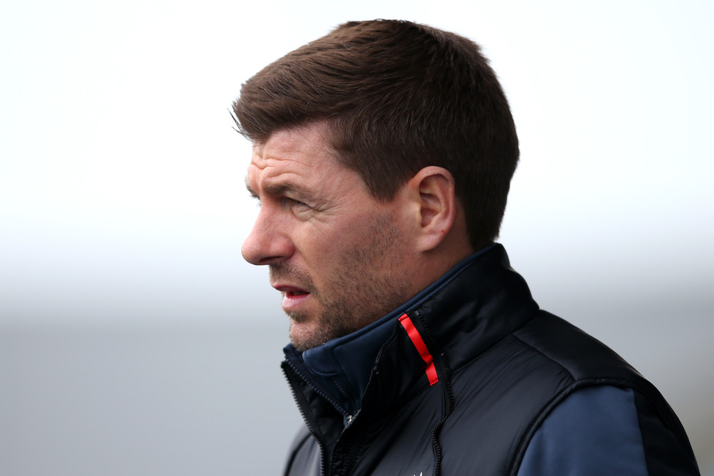 Jurgen Klopp Larang Steven Gerrard Melatih Dua Klub Ini