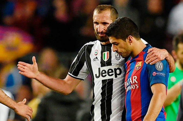 Ingin Gabung Juventus, Luis Suarez Perbaiki Hubungan dengan Giorgio Chiellini