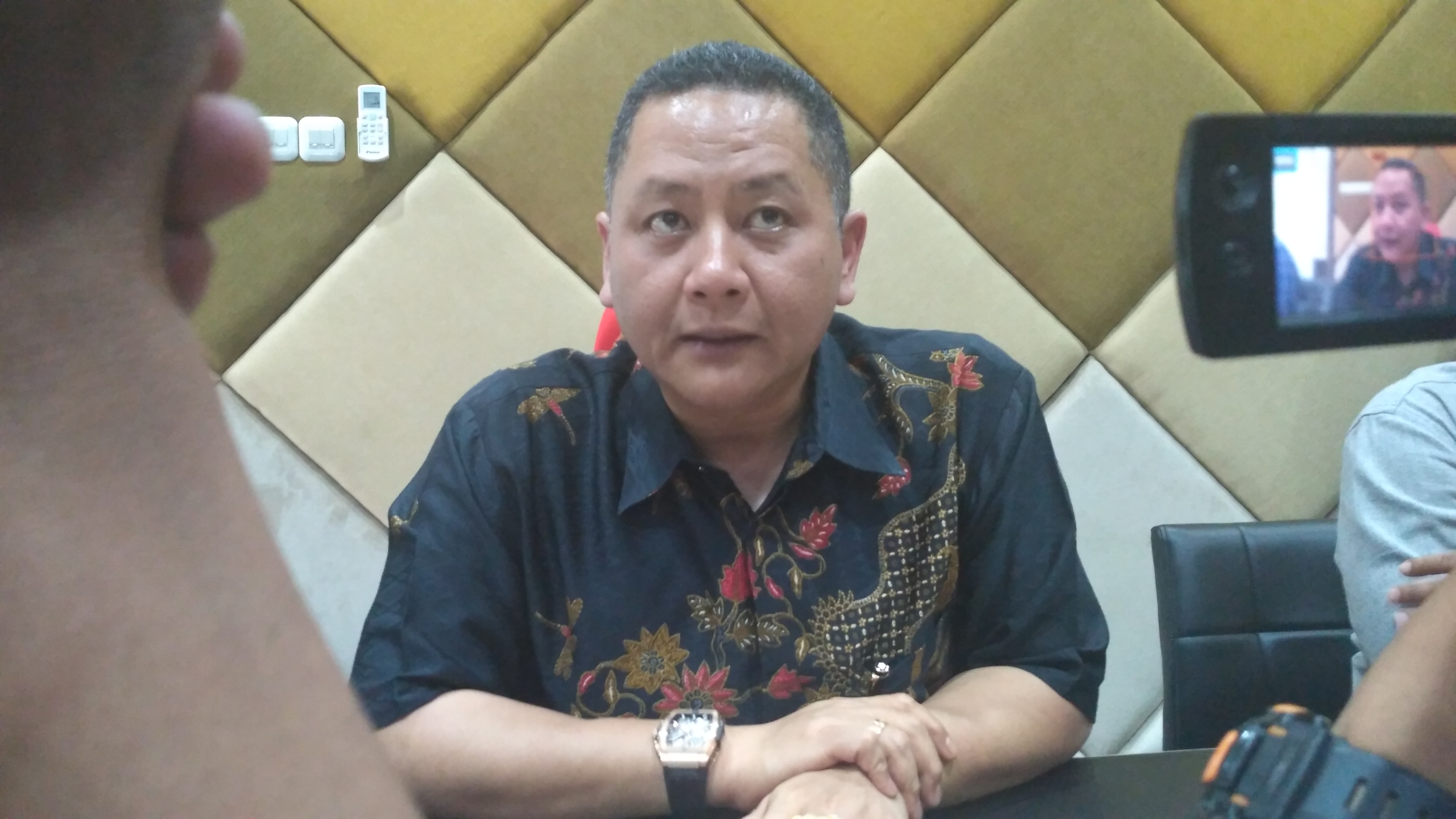 Wakil Wali Kota Surabaya Siap Damaikan Persebaya dan Bonek