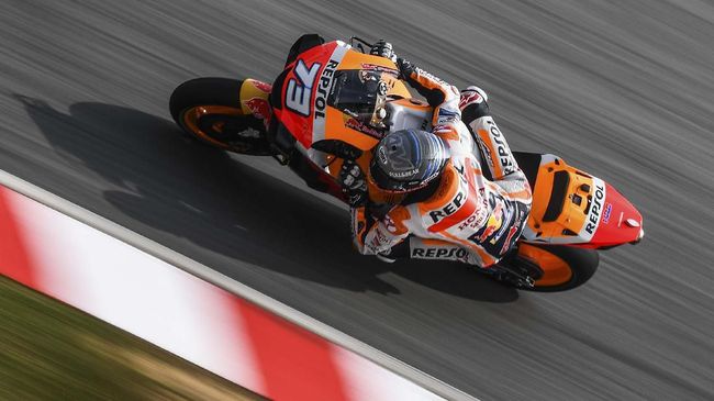 LCR Honda Berniat Pertankan Crutchlow dan Nakagami, Masa Depan Marquez Kian Buram