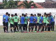 Dengan Materi Pemain Muda, Djanur Optimistis Finish di Posisi Enam Besar