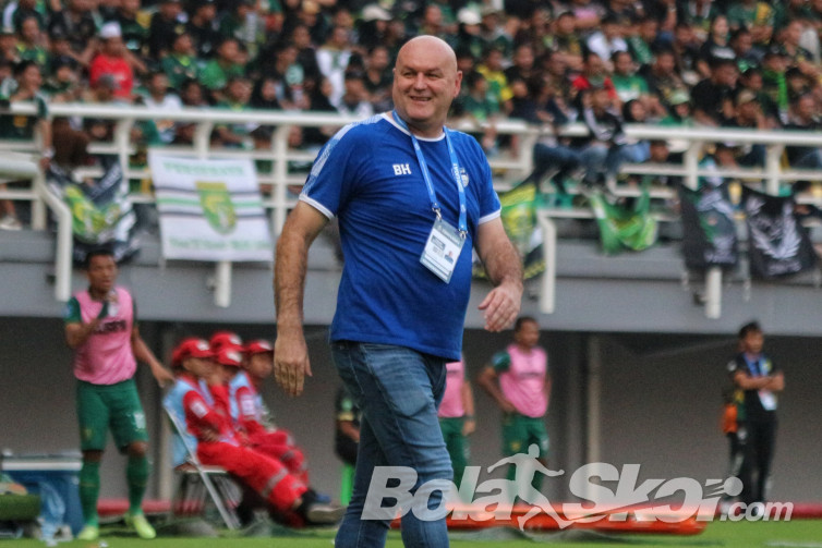 Bojan Hodak Tak Mau Persib Terlena Juara Paruh Musim Liga 1 2024/2025