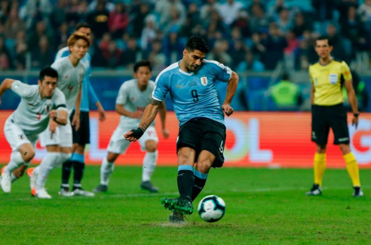 Bobol Gawang Jepang, Luis Suarez Ukir Rekor Sepanjang Masa Uruguay