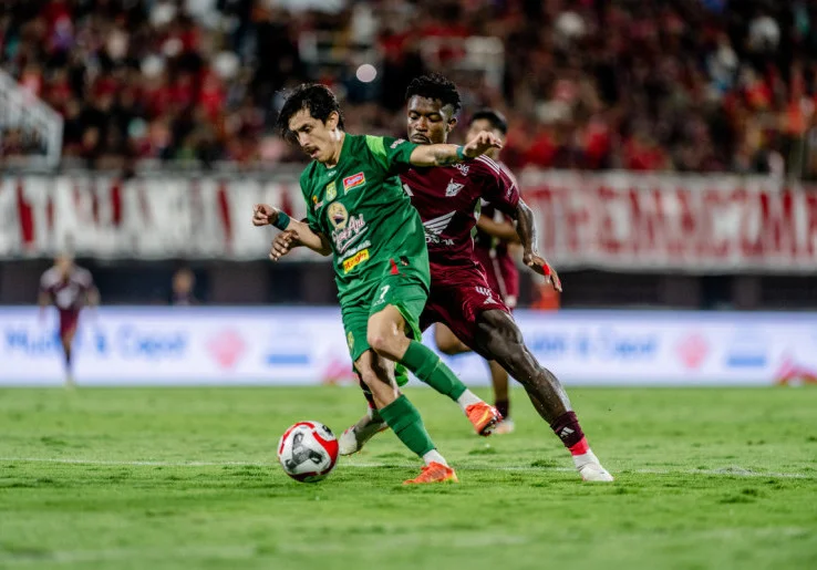 Hasil Super League 2025/2026: Duel Klasik PSM vs Persebaya Berakhir Imbang