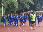 Persib Siapkan 20 Pemain Hadapi Perserang Serang