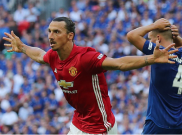 Ibrahimovic Memberi Mourinho Trofi Pertama Di Manchester United