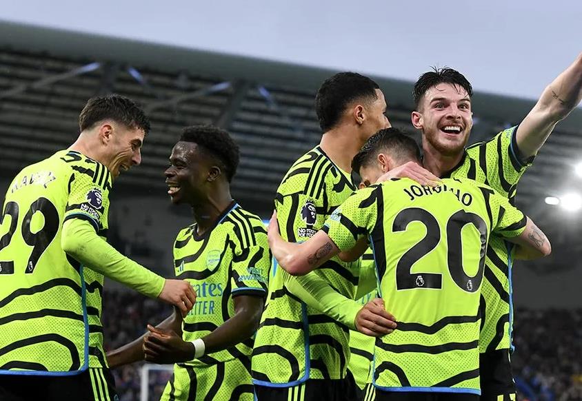 Brighton 0-3 Arsenal: The Gunners ke Puncak Klasemen