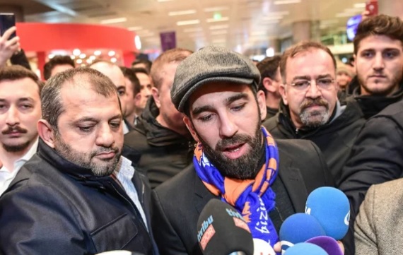 Arda Turan Senang Sudah Tinggalkan Barcelona