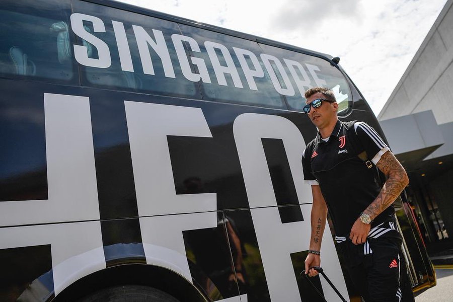 Manchester United Tak Sendiri dalam Perburuan Mario Mandzukic