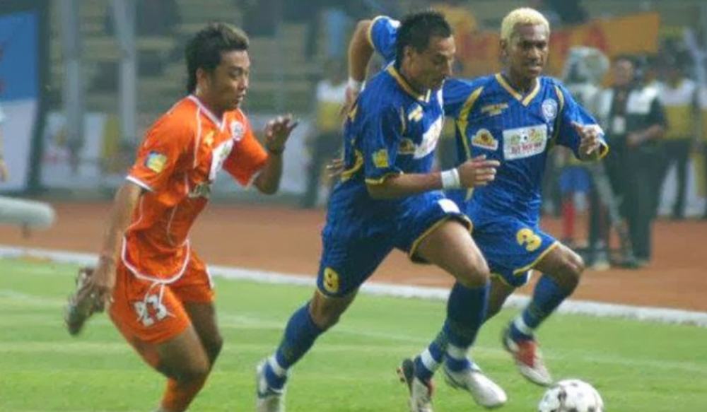 Nostalgia - Kemenangan Dramatis atas Persija Jadikan Arema Peraih Trofi Copa Perdana