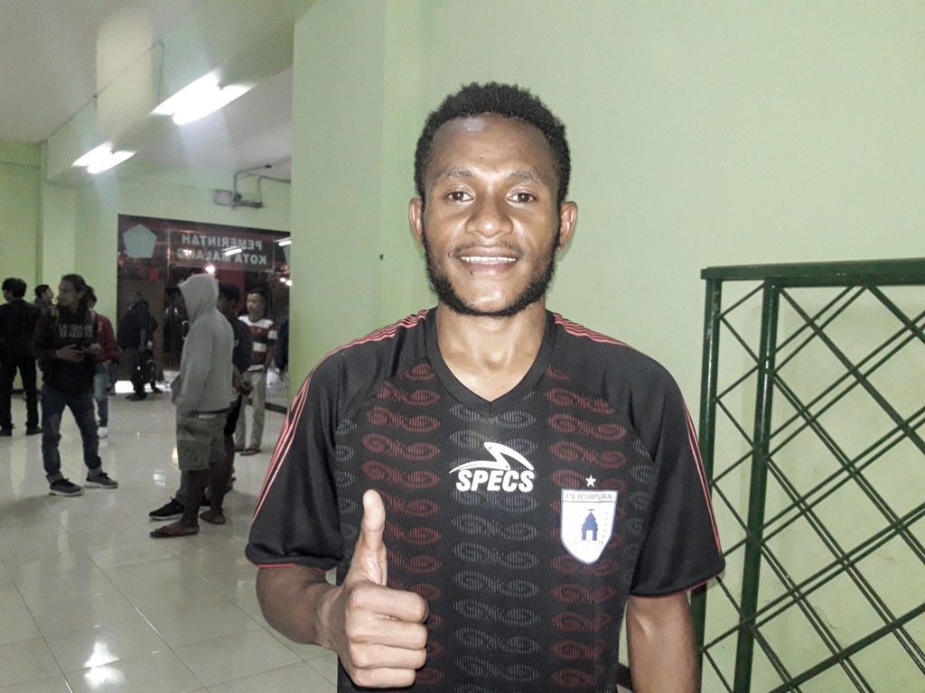 Gunansar Mandowen, Calon Penerus Boaz Solossa Mulai Tunjukkan Kualitas