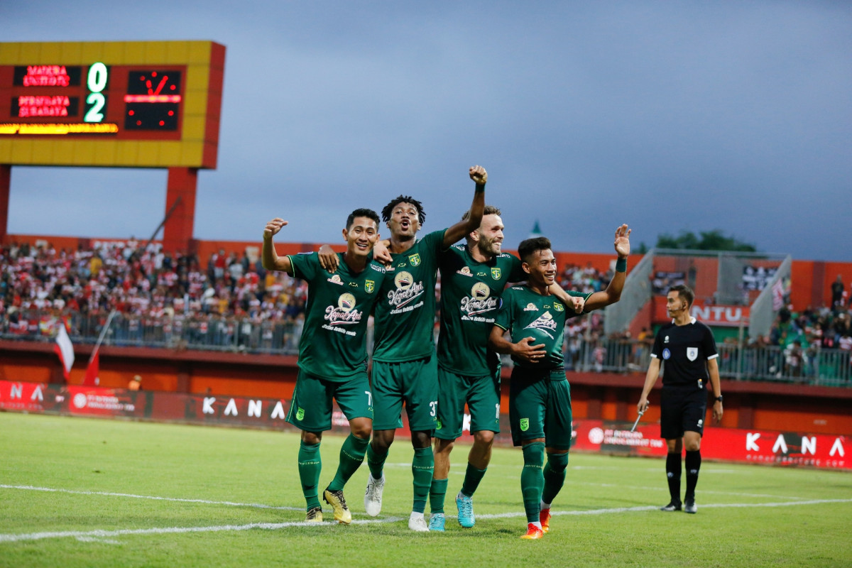 Lanjutkan Tren Positif, Aji Santoso Minta Persebaya Jaga Konsistensi