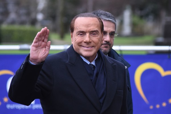 Fans AC Milan Jadi Penyebab Silvio Berlusconi Kalah Pemilu