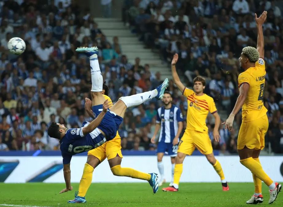 Prediksi dan Statistik Barcelona Vs Porto: Perebutan Posisi Satu Klasemen