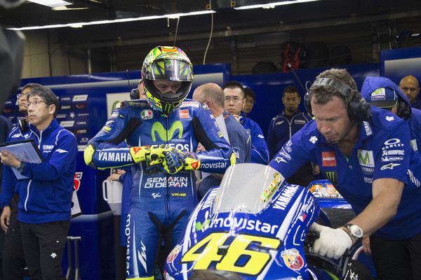 Rossi Kesakitan di Sekujur Tubuhnya