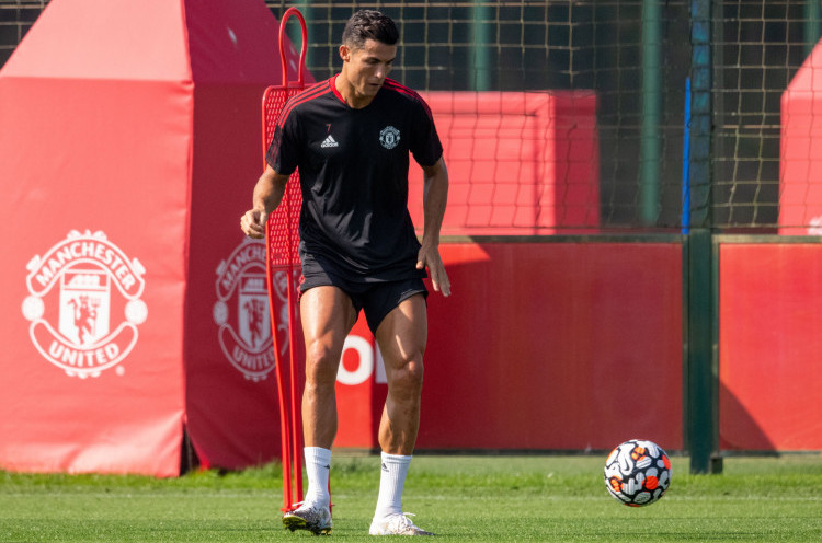 Terungkap, Cristiano Ronaldo Sebenarnya Tak Suka Jadi Penyerang Tengah