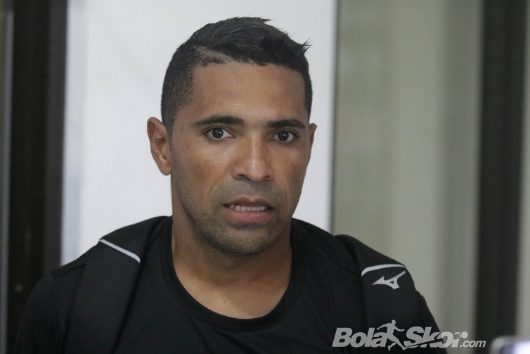 Alberto Goncalves Kurang Setuju dengan Opsi Turnamen Pengganti jika Kompetisi Liga 1 Dihentikan