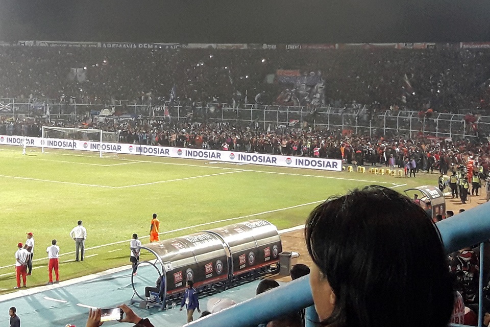 Ciptakan Rekor Penonton Sepanjang Sejarah Stadion Kanjuruhan, Arema FC Terima Kasih kepada Aremania dan Jakmania
