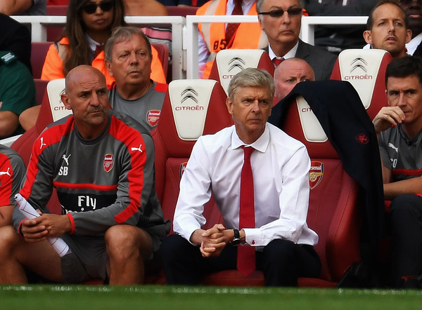 Wenger : Bek Arsenal Kurang Pengalaman