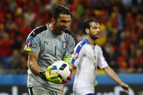 Italia Harus Lewati Play-off