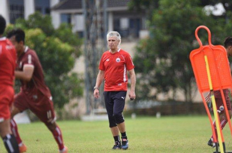 Empat Pemain Dipanggil ke Timnas Indonesia, Pelatih Persija Jakarta Ogah Memikirkan