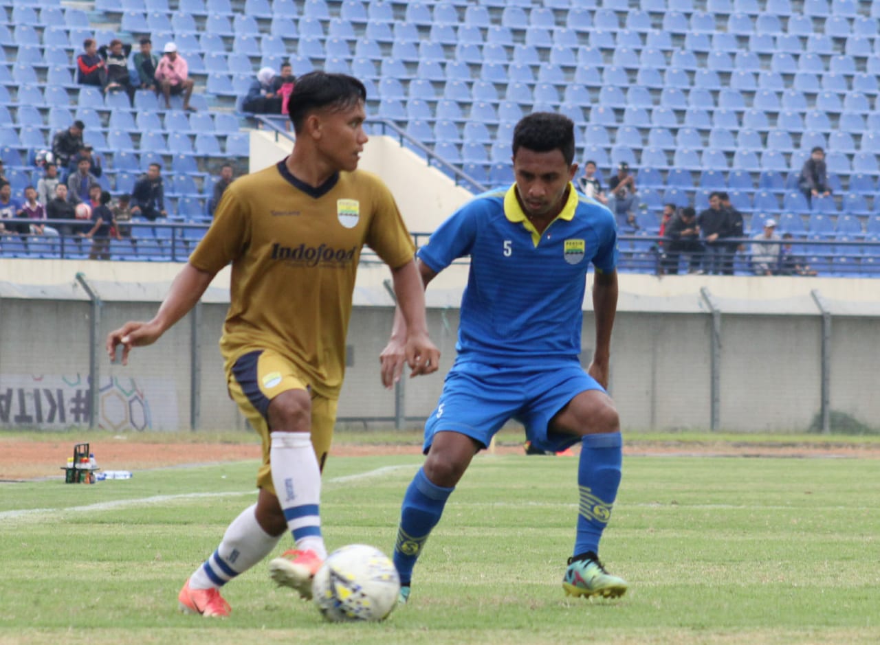 Persib Bandung Menang 4-1 atas Tim B, Rene Alberts Sulit Bicara Kelemahan