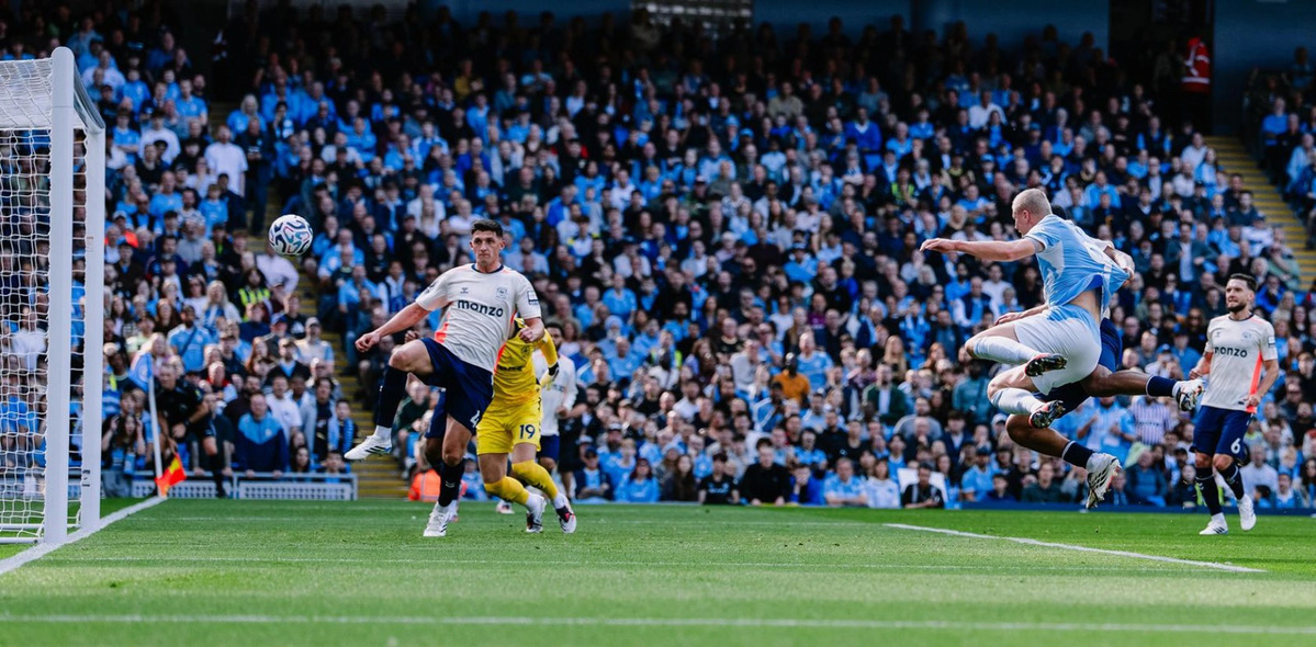 Hasil Premier League: Menang Tipis Atas Coventry, Manchester City Puncaki Klasemen