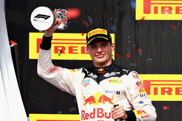 Sepatu Max Verstappen Sampai Rusak Gara-gara Bekerja Keras untuk Finis Kedua