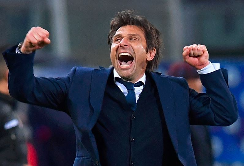 Senyuman Antonio Conte Menuju Scudetto Inter Milan