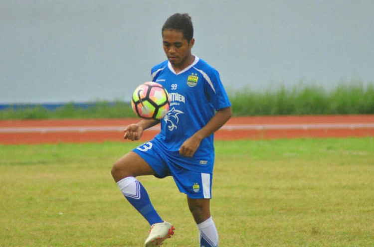 Mario Gomez Ubah Posisi Billy Paji Keraf di Persib Bandung