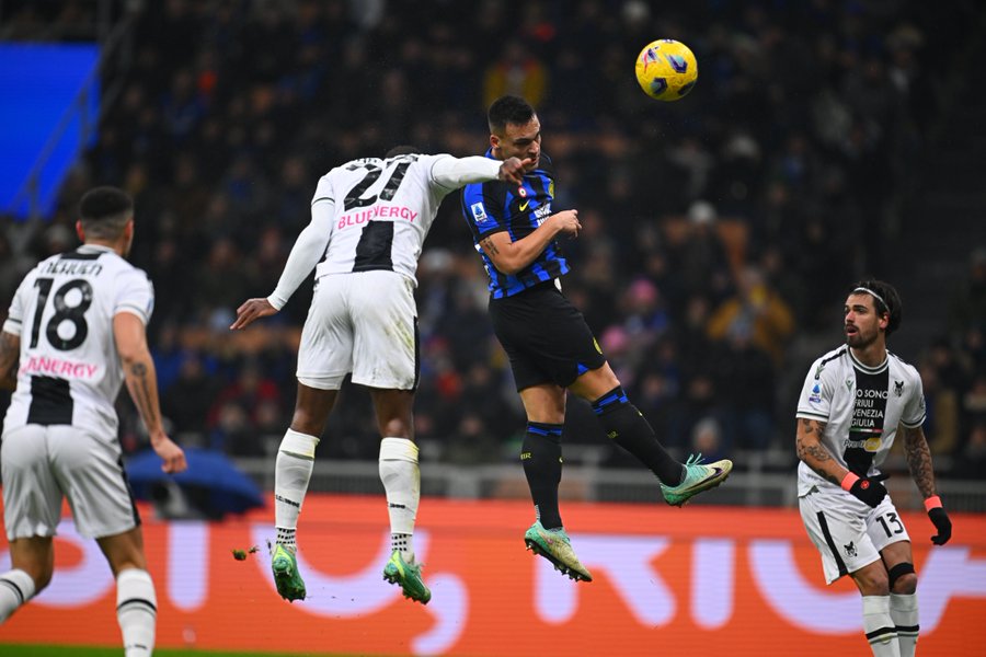 Hasil Pertandingan: Arsenal Dibungkam Aston Villa, Inter dan Milan Beda Nasib