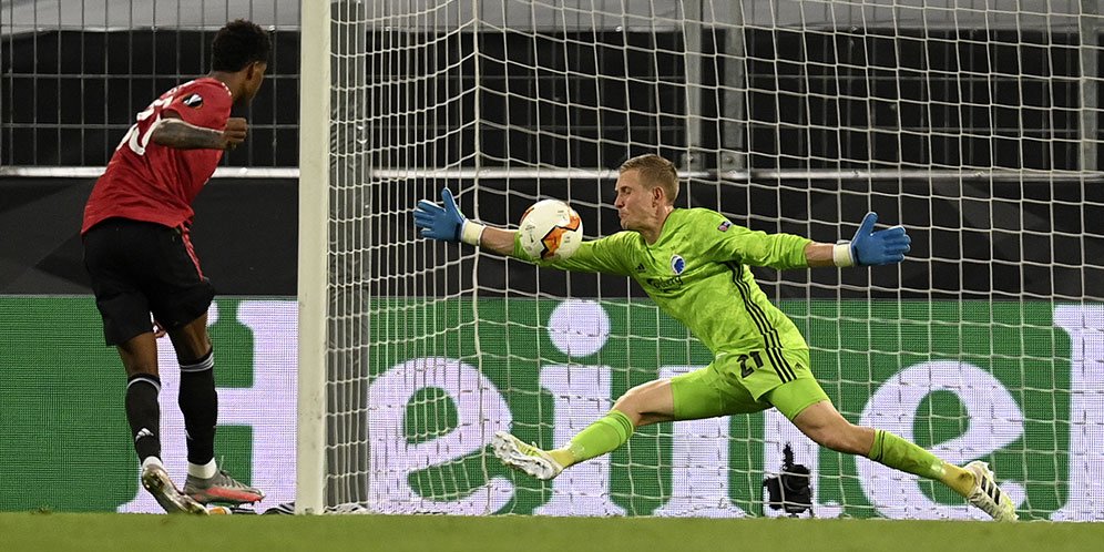 Puji Kiper Copenhagen, Solskjaer Bersyukur Manchester United Tak Lakoni Adu Penalti