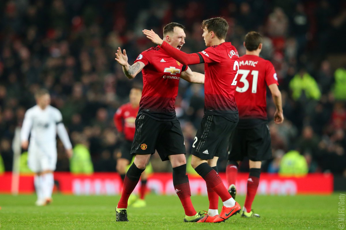Hasil Kompetisi Eropa: Manchester City Tumbang, Manchester United Nyaris Kalah, Piatek Cetak 2 Gol