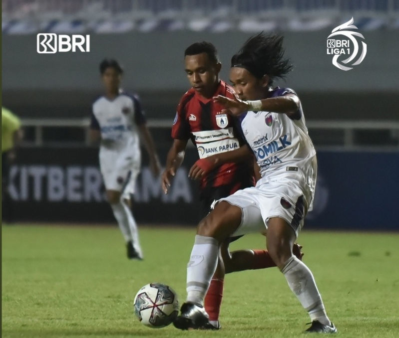 Hasil Liga 1: Dihiasi Kontroversi, Persita Kalahkan Persipura 2-1